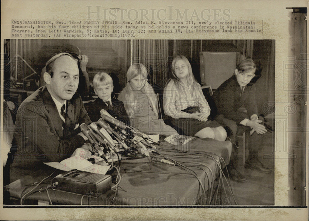 1970 Press Photo Sen Adlai Stevenson III and Family - Historic Images