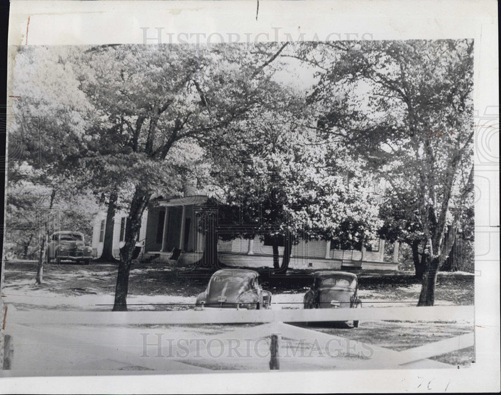 1947 Press Photo Slaying Scene home of Sidney McMath near Hot Springs, Ark. - Historic Images