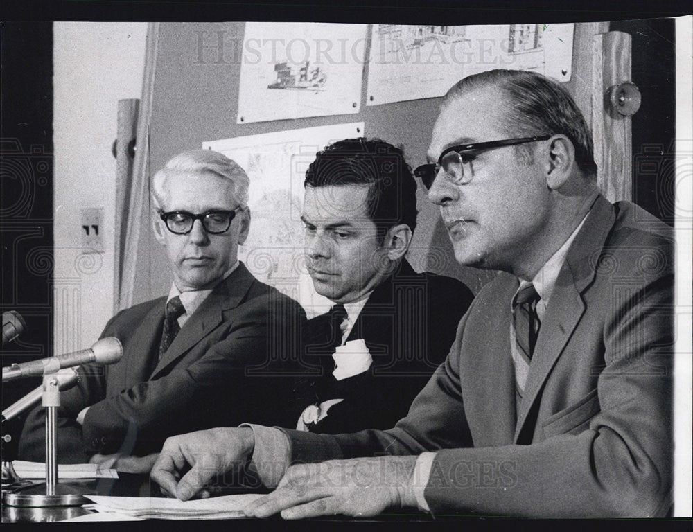 1970 Press Photo of John Mead, chairman of Lincoln Park Conservation Association - Historic Images