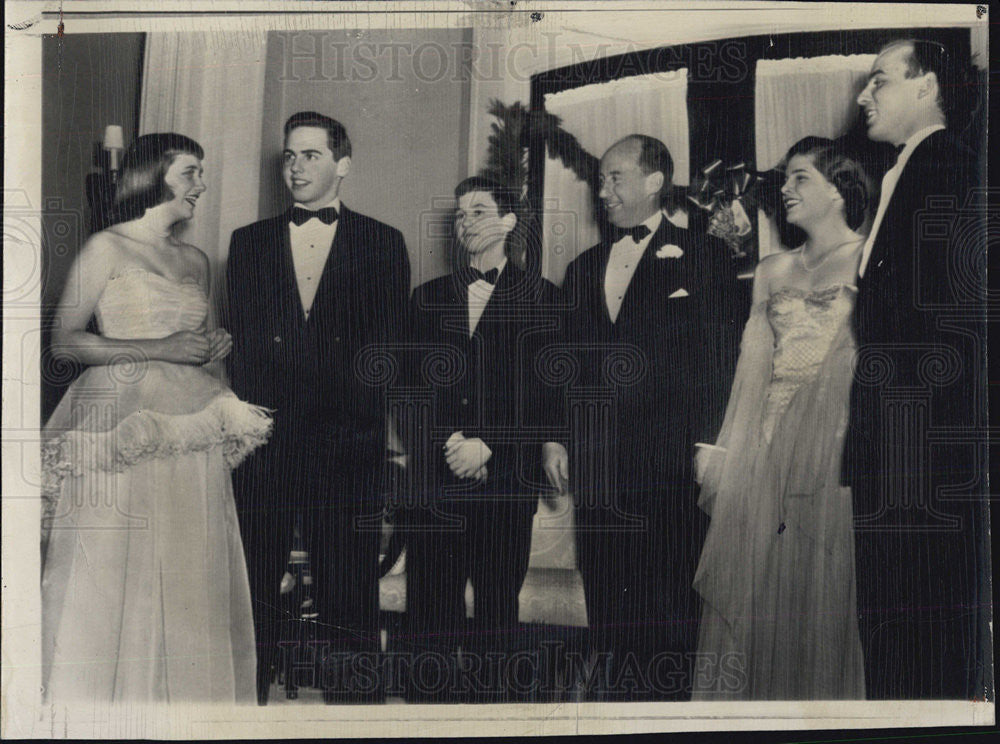 1950 Press Photo Adlai Stevenson/Lynn Kelley/Bordon/John Fell/Emilie Welles - Historic Images