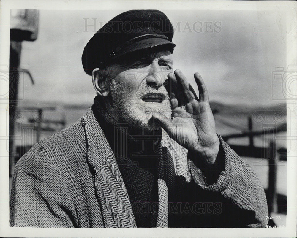 1954 Press Photo Alex McKenzie - Historic Images