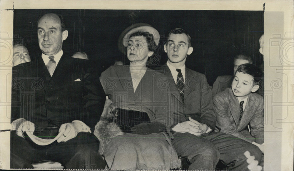 1949 Press Photo Gov. Adlai Stevenson and family - Historic Images