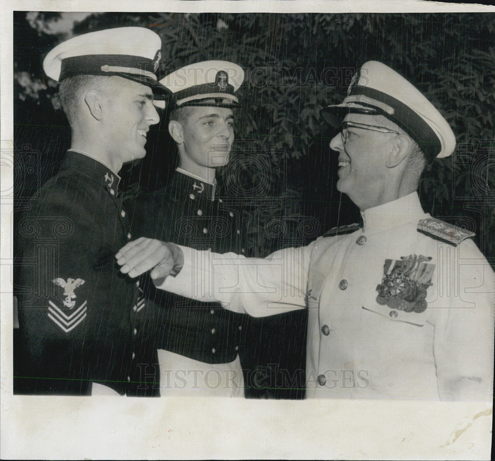 1957 Press Photo Rear Adm Kenmore McManes Twin Sons - Historic Images