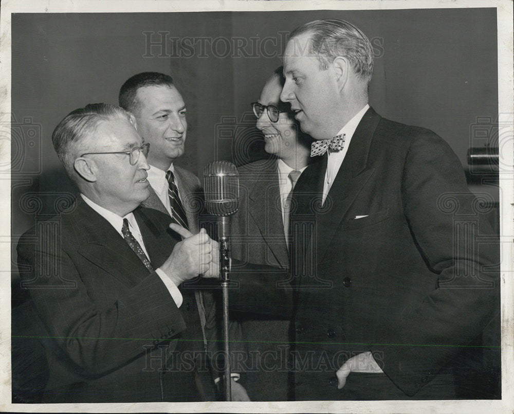 1953 Press Photo John A Usher Housing Analyst, Robert Northshield, Joseph Meegan - Historic Images