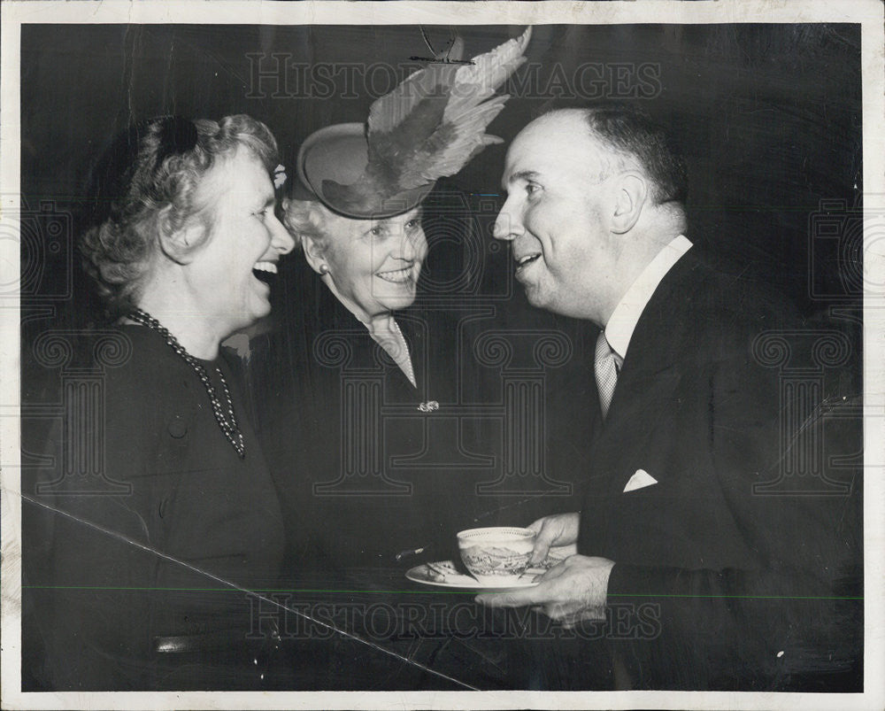 1949 Press Photo Arthur Meeker, Mrs. Evan S. Gregory Jr., Mrs. Francis R. Dickenson - Historic Images