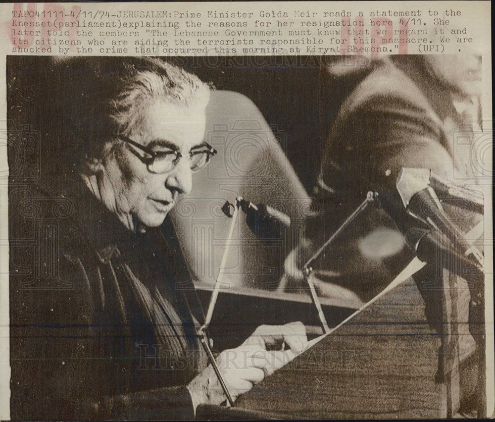 1974 Press Photo Israel's Fourth Prime Minister Golda Meir addressing parliament - Historic Images