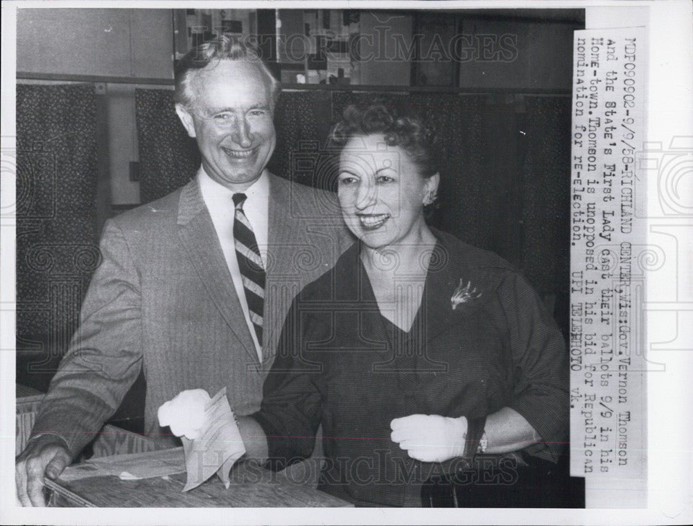 1958 Press Photo Wisconsin Governor Vernon Thomson First Lady Cast Ballots - Historic Images