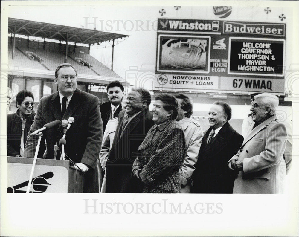 1967 Press Photo Governor Thompson Speaking Sox Park - Historic Images