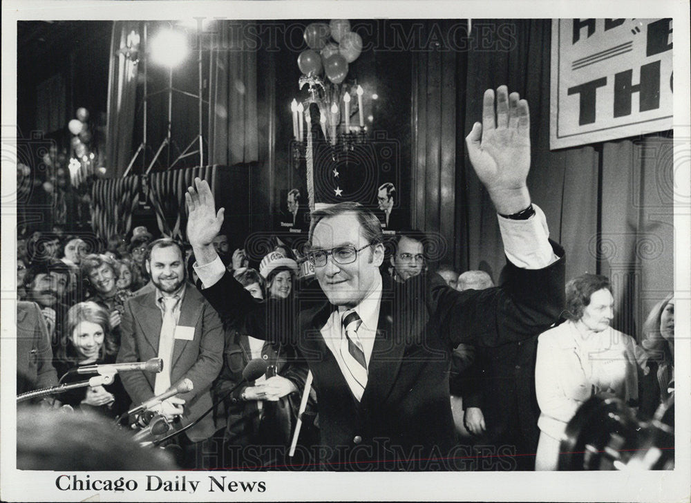 Press Photo Thompson Victory Speech - Historic Images
