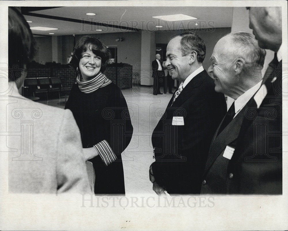 1975 Press Photo Sullivan Massachusetts Schoolmasters Club - Historic Images