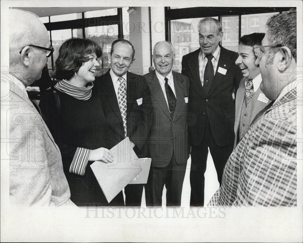 1975 Press Photo Sullivan Massachusetts Schoolmasters Club - Historic Images