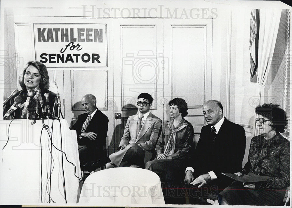 1978 Press Photo Sullivan Family at Campaign - Historic Images