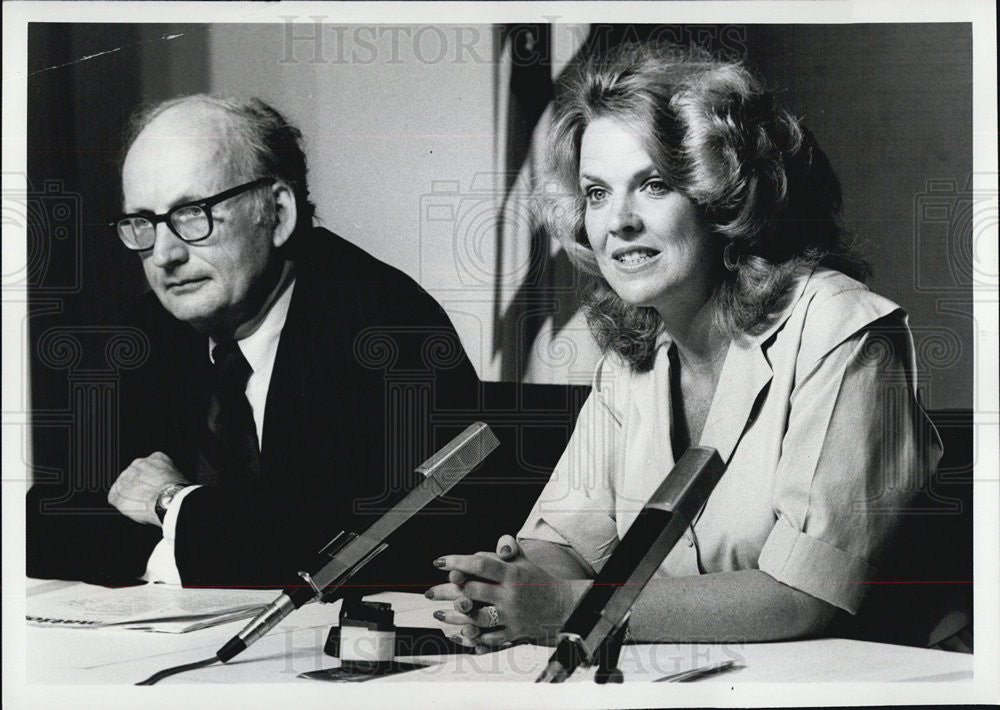 1979 Press Photo Kathleen Sullivan-Alioto and Boston School Supt. Robert C. Wood - Historic Images