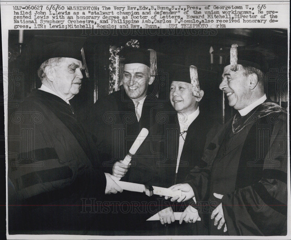 1960 Press Photo Very Rev. Edw. B. Bunn present John L Lewis honorary degree - Historic Images