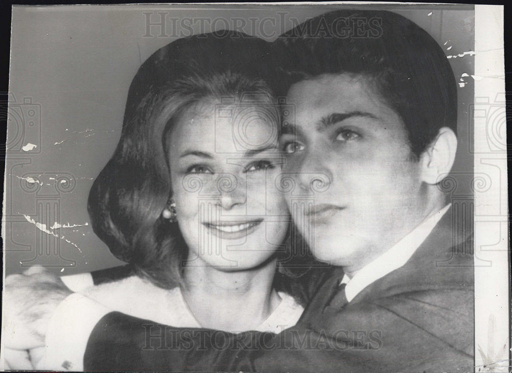 1963 Press Photo Canadian-singer Paul Anka with Lebanese Model bride. - Historic Images