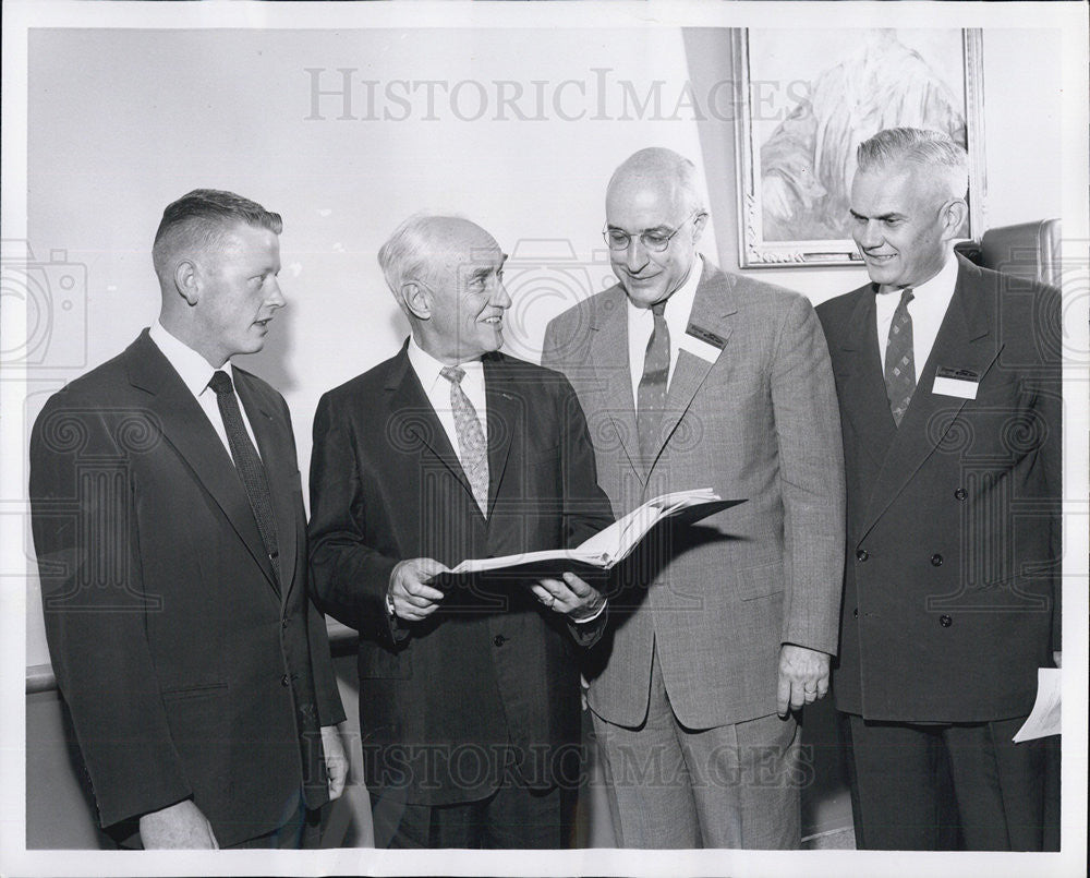 1958 Press Photo Leading figures in the Northwest Conference on Higher Education - Historic Images