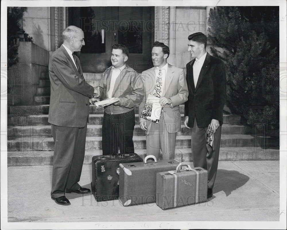 1952 Press Photo Dr.C.Clement French with Three  Farm Youth Exchanges Student. - Historic Images