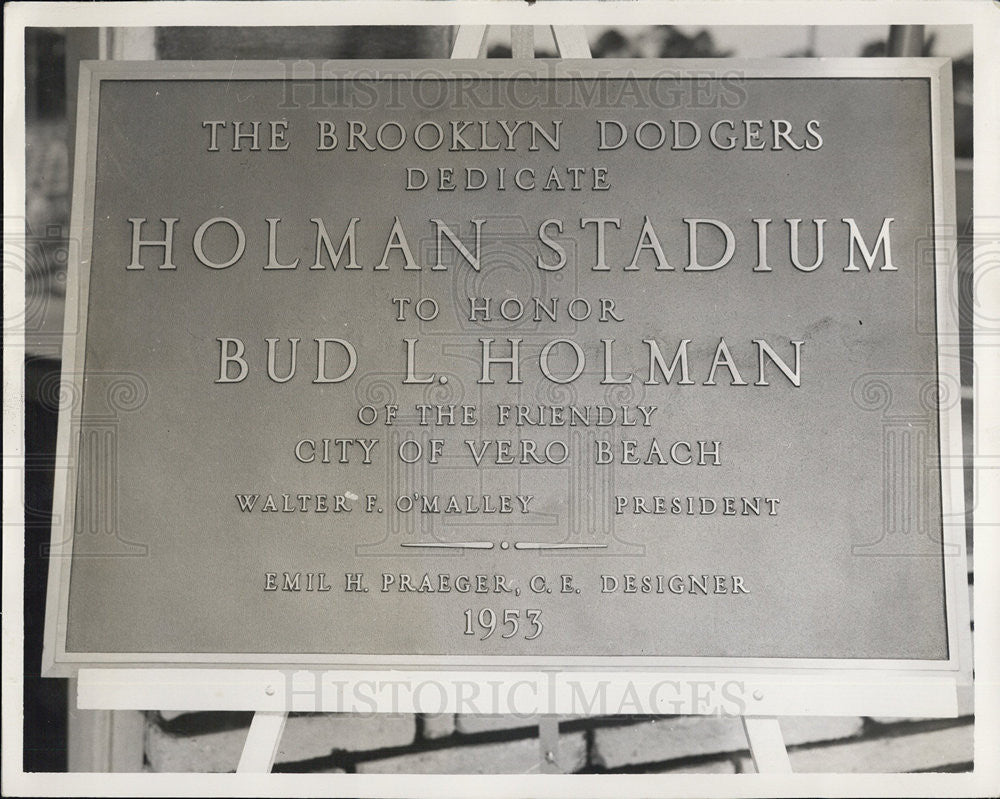 Press Photo A Memorial for Bud L.Holman, &quot;Holman Stadium&quot; - Historic Images