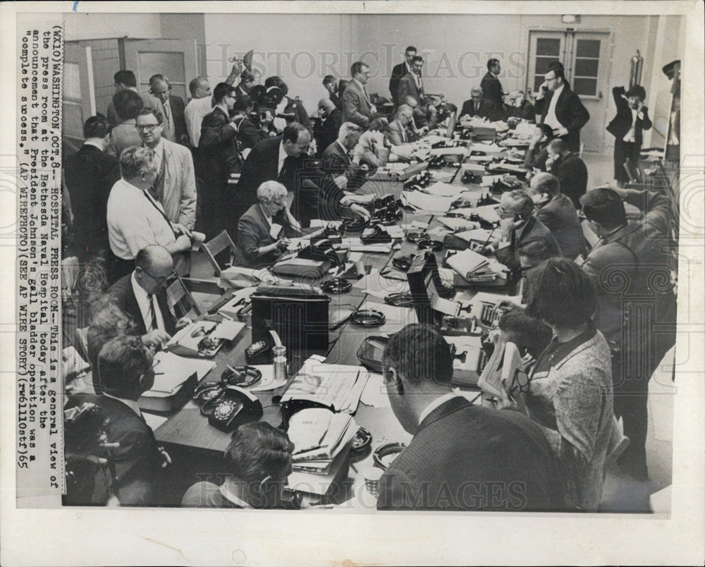 1965 Press Photo press room Bethesda Naval Hospital President Johnson - Historic Images