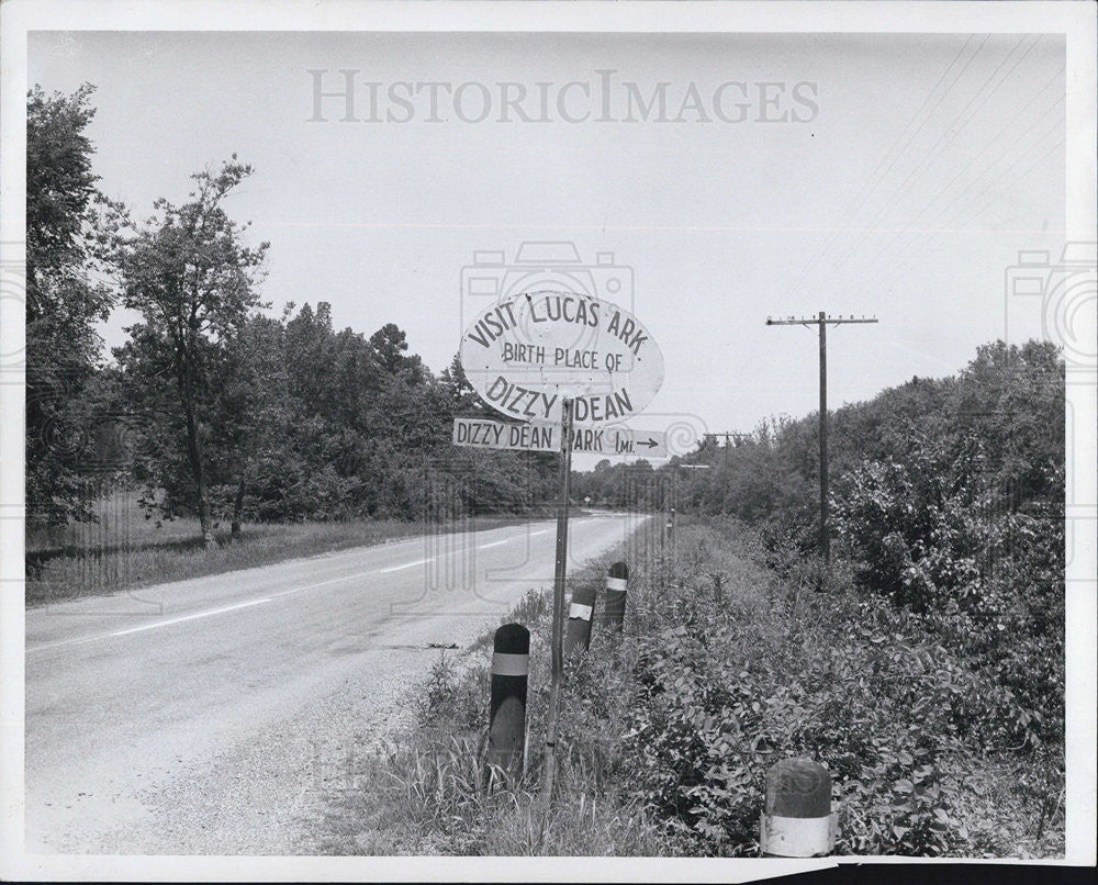 1966 Press Photo South of Fort Smith Ark., Birthplace of Dizzy Dean. - Historic Images