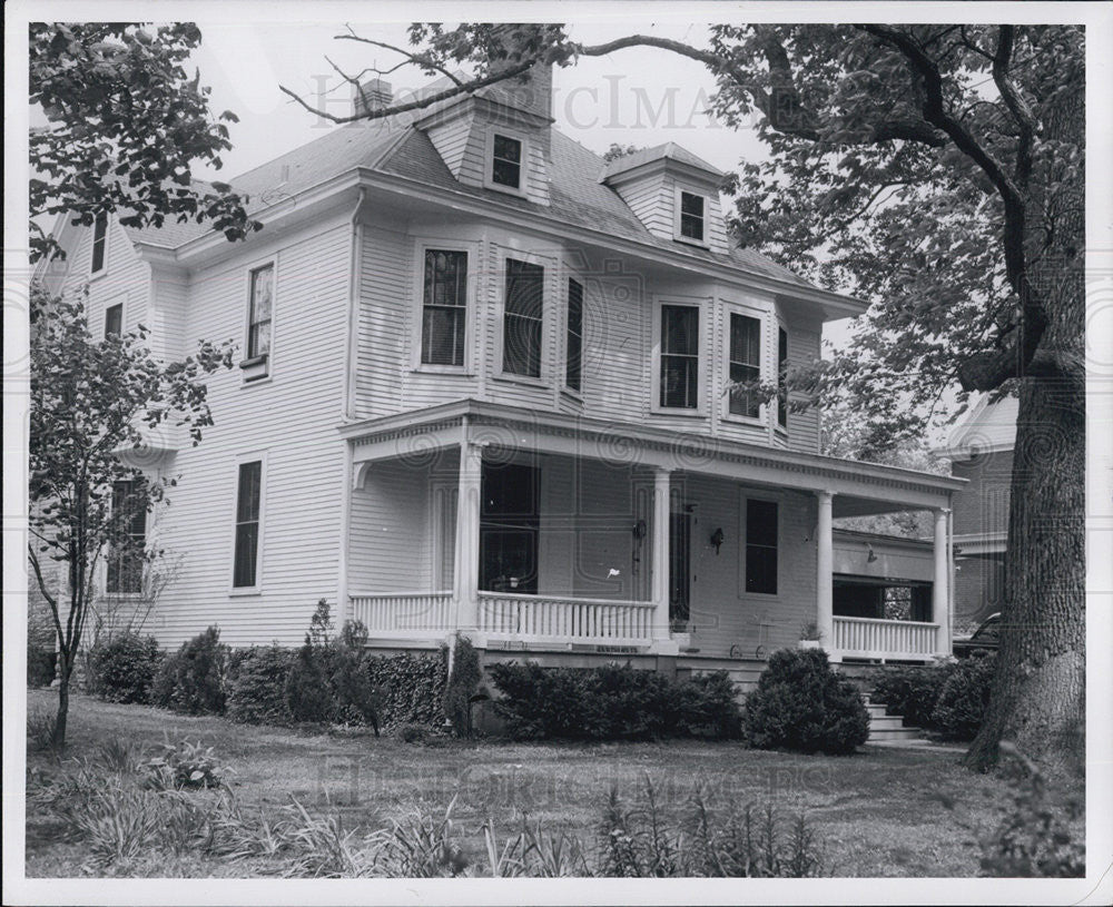 Press Photo Chandlers Home. - Historic Images