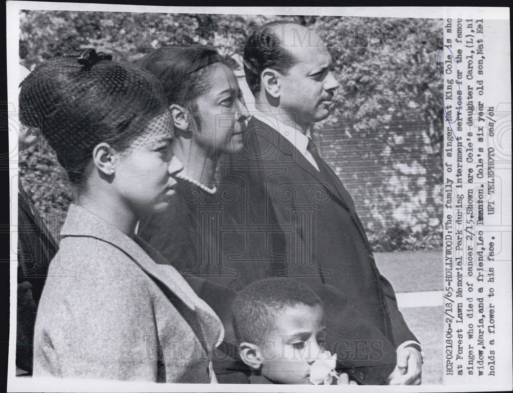 1965 Press Photo Family of Singer Nat King Cole during Internment services. - Historic Images