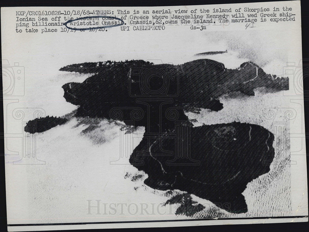 1968 Press Photo Aerial view of the Island of Scorpios - Historic Images