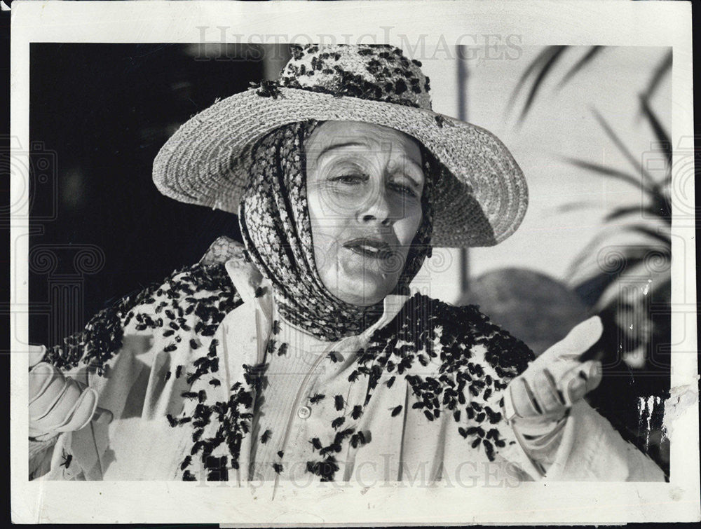 1975 Press Photo Gloria Swanson - Historic Images