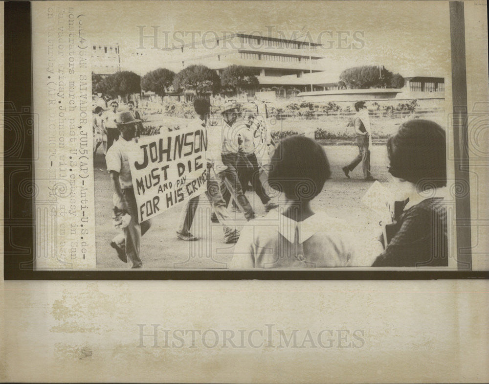 1968 Press Photo Demonstration San Salvador - Historic Images