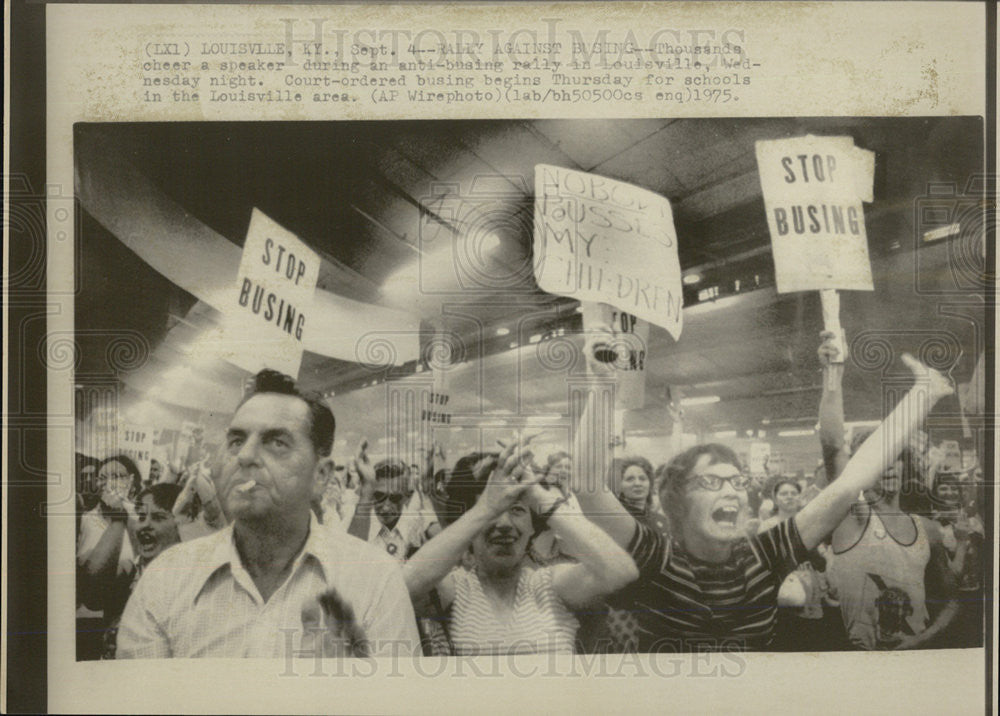 1975 Press Photo Protest rally Louisville KY - Historic Images