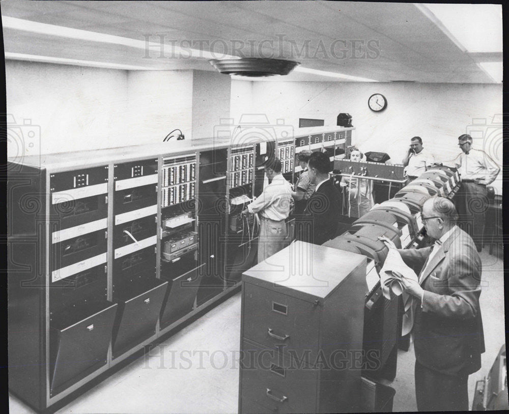 1958 Press Photo Armour &amp; co communications - Historic Images