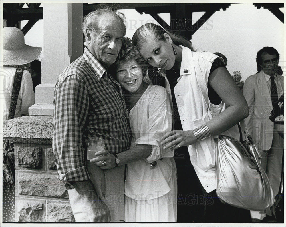 1983 Press Photo Eli Wallach &amp; Anne Jackson Shakespeare Theater in Central Park - Historic Images