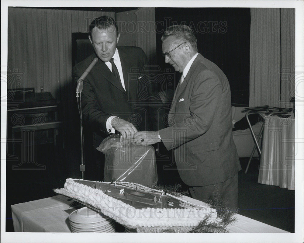 1964 Press Photo Soccer Cake and two gentleman. - Historic Images
