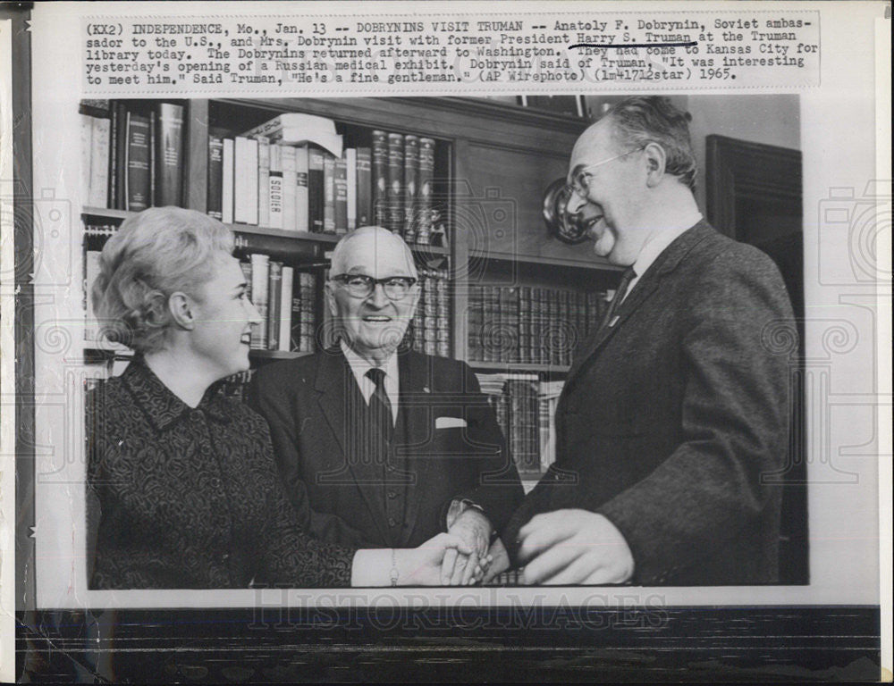 1965 Press Photo Harry S. Truman with Soviet Ambassador Anatoly Dobrynin &amp; Wife - Historic Images