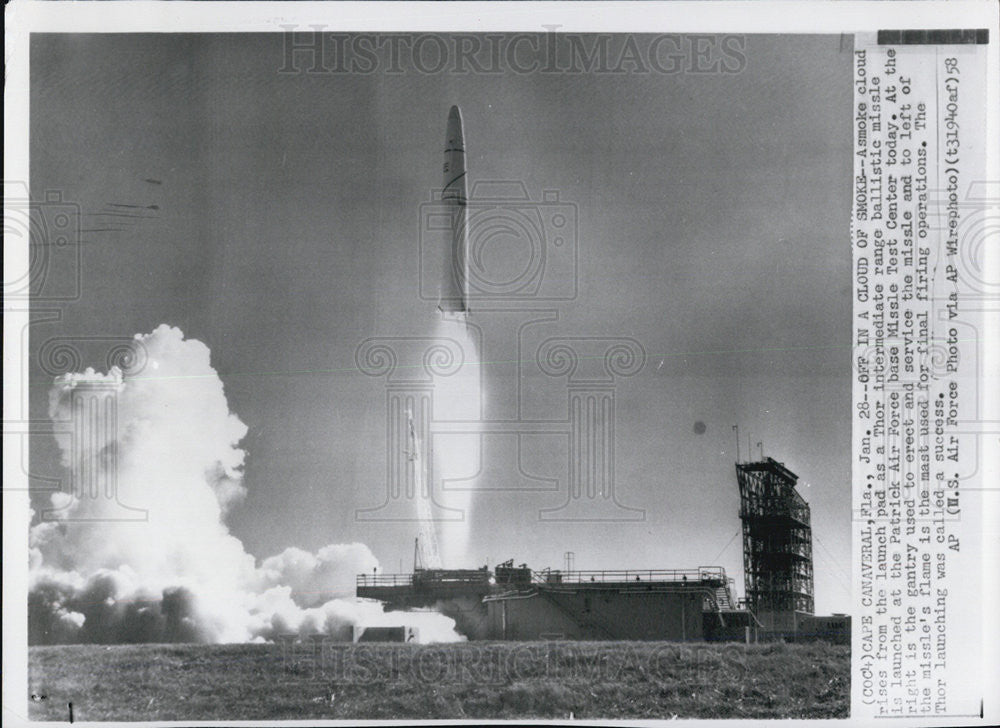1958 Press Photo Thor Intermediate Range Ballistic Missle Launches - Historic Images