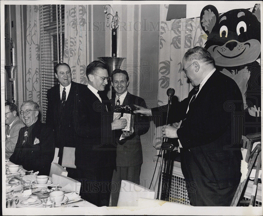 1950 Press Photo Brucw Dudley, james I. Bearinger, Tom Halligan, Van Patrick - Historic Images