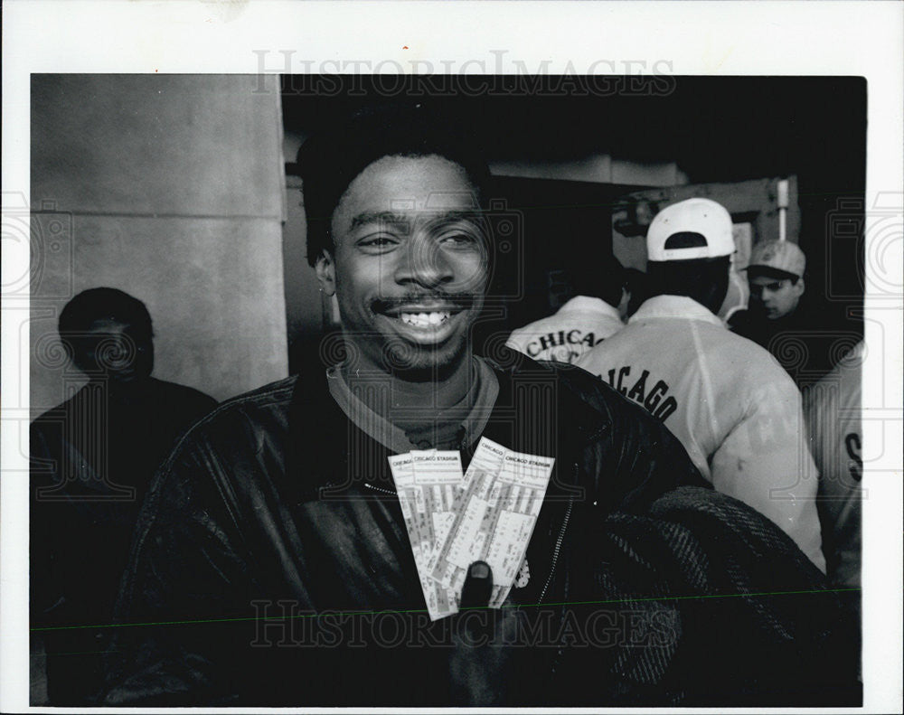 1992 Press Photo Eric Richardson waiting for playoffs - Historic Images