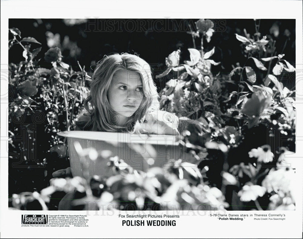 1998 Press Photo Claire Danes in &quot;Polish Wedding&quot; - Historic Images