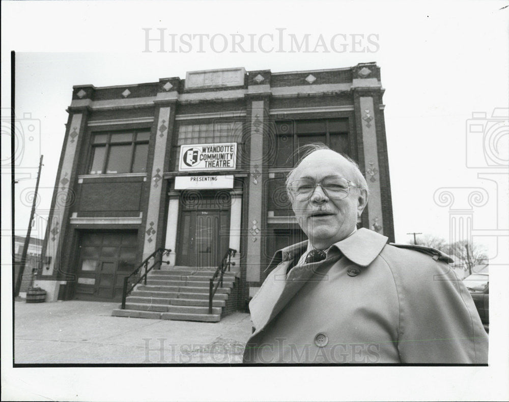 1990 Press Photo Henry Mason, treasurer - Historic Images