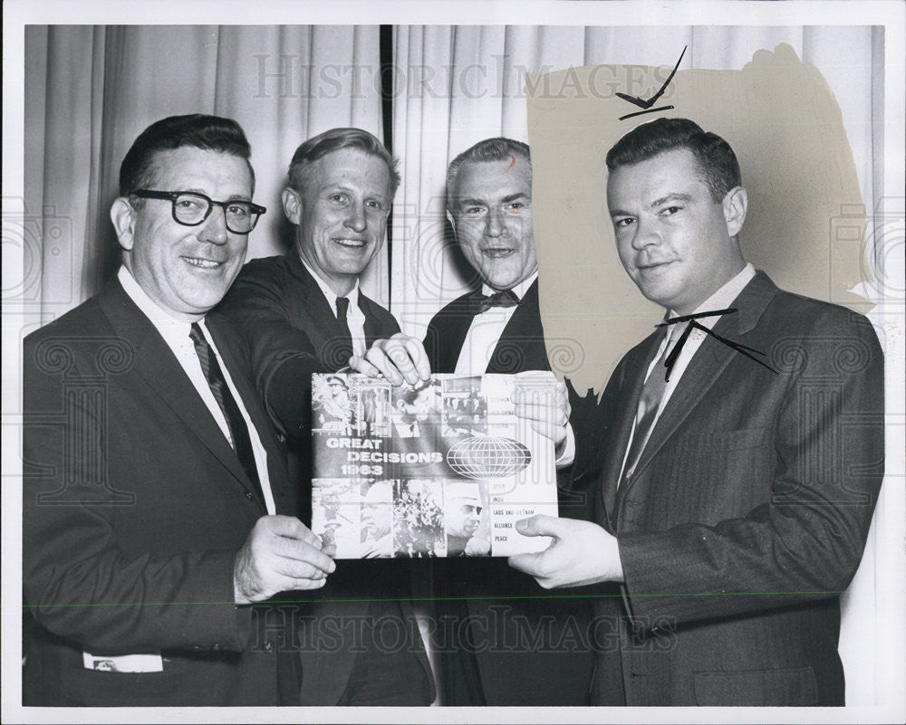 1963 Press Photo David Gamble et. al at Great Decisions - Historic Images