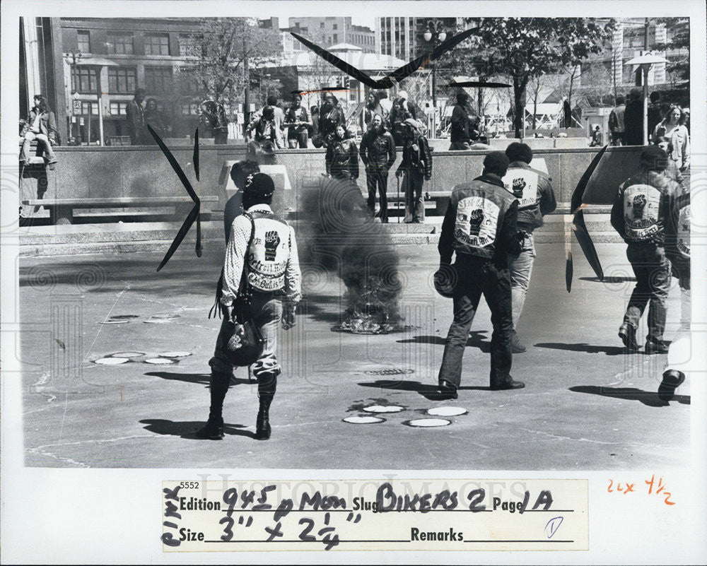 1976 Press Photo Motorcyce crash - Historic Images