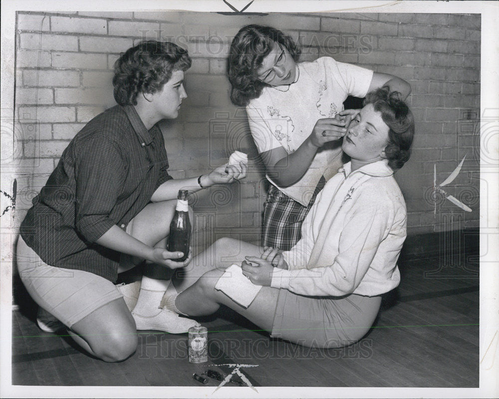 1958 Press Photo National Defense First Aid Demonstration - Historic Images