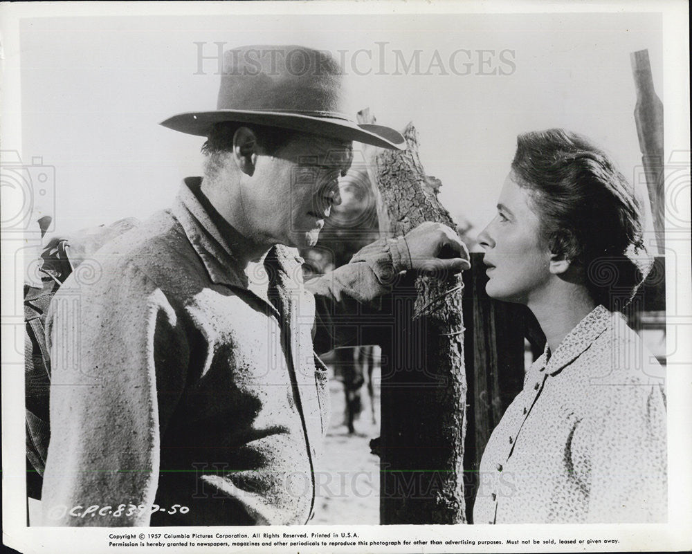 1957 Press Photo Van Heflin and Leora Dana in &quot;3:10 to Yuma&quot; - Historic Images