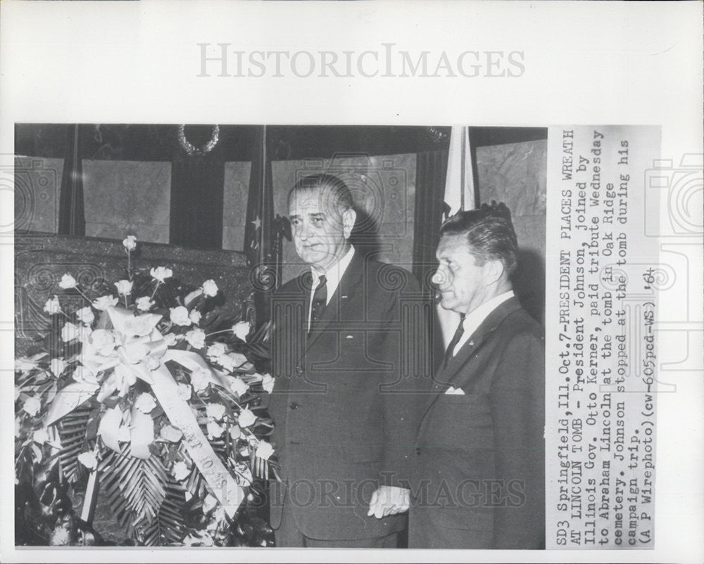 1964 Press Photo Pres Johnson places wreath at Lincoln tomb w/ Gov Otto Kerner - Historic Images