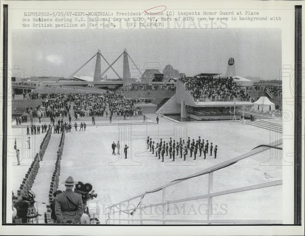 1967 Press Photo Pres Johnson inspects honor guard at Place des Nations - Historic Images