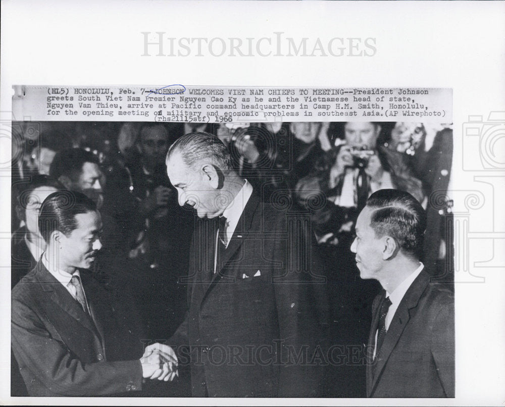 Presient Johnson greets South Vietnam Leader Nguyan Van Thieu 1966 ...