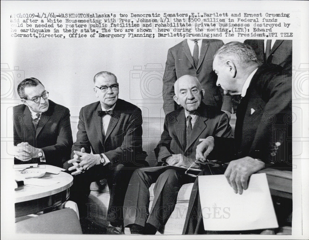 1964 Press Photo Democratic Senators with President Johnson - Historic Images