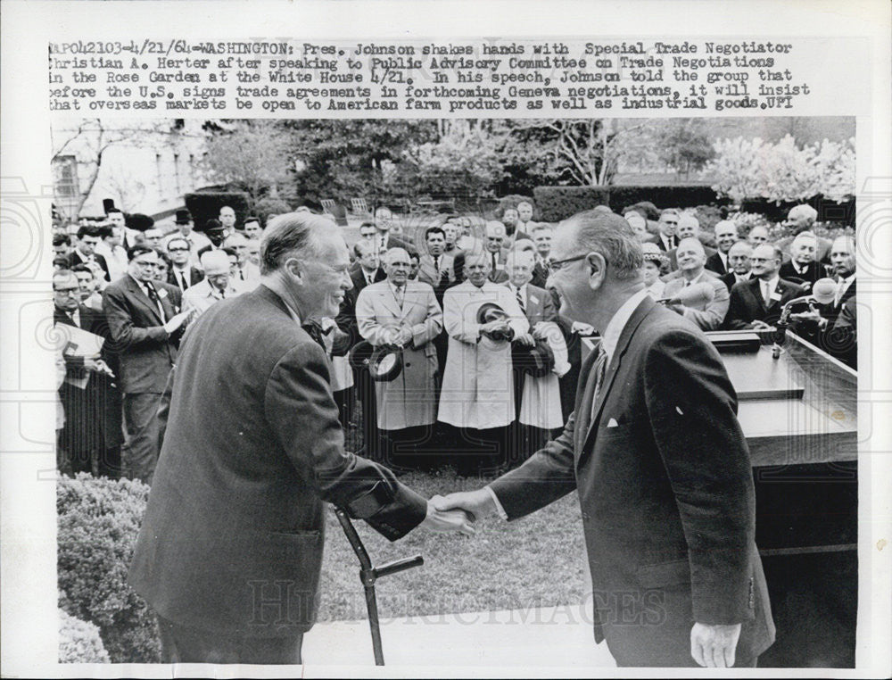 1961 Press Photo LBJ and Special Trade Negotiator - Historic Images