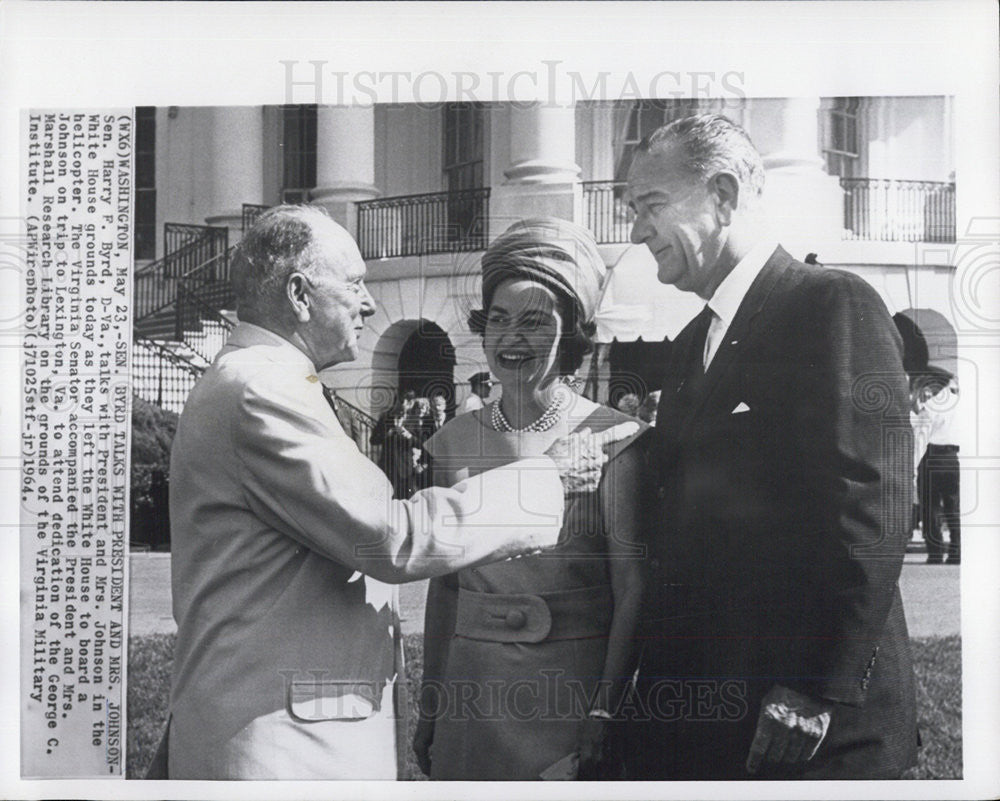 1964 Press Photo Senator Harry Byrd talks with President &amp; Mrs. Johnson - Historic Images