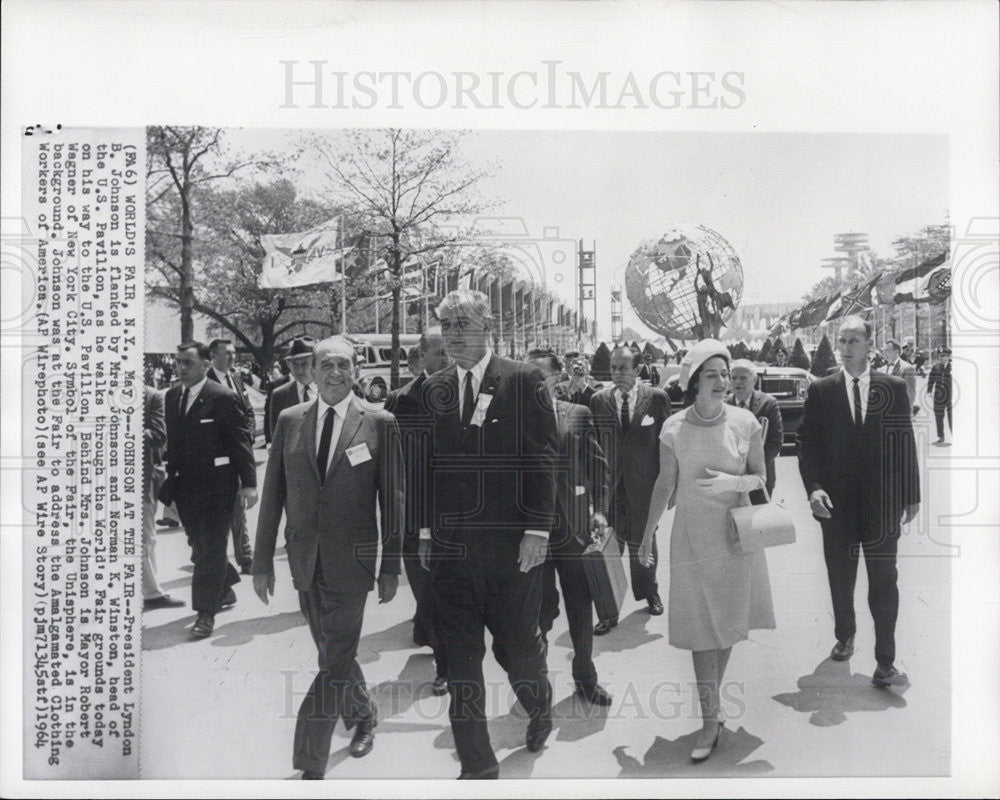 1964 Press Photo President Lyndon B. Johnson, Mrs. Johnson &amp; Norman K. Winston - Historic Images